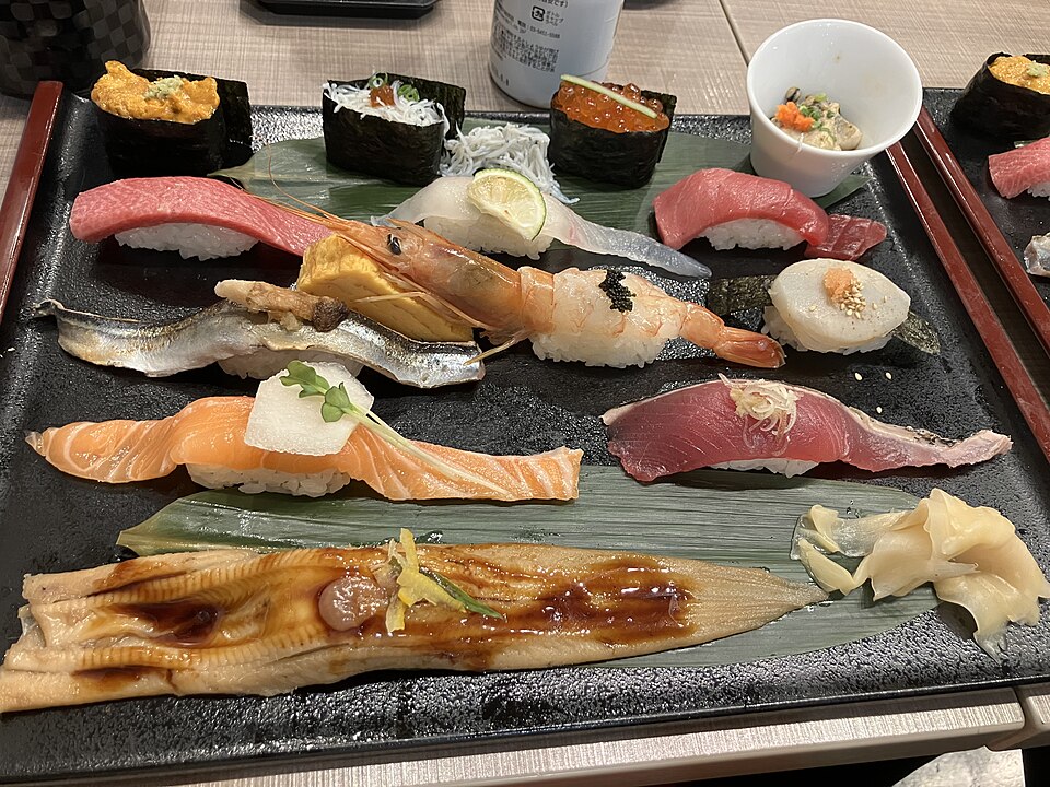 寿司参考照片,并非成田机场店铺的菜品